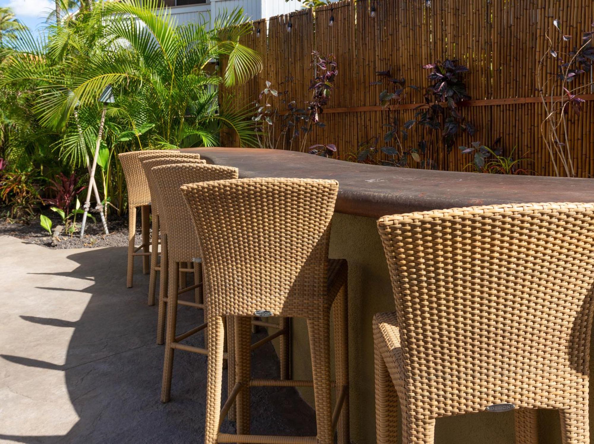 Plumeria Suite, 2-Bedrooms, Sleeps 6, Pool & Bbq, Pre-Renovation Summer Sale קיהיי מראה חיצוני תמונה